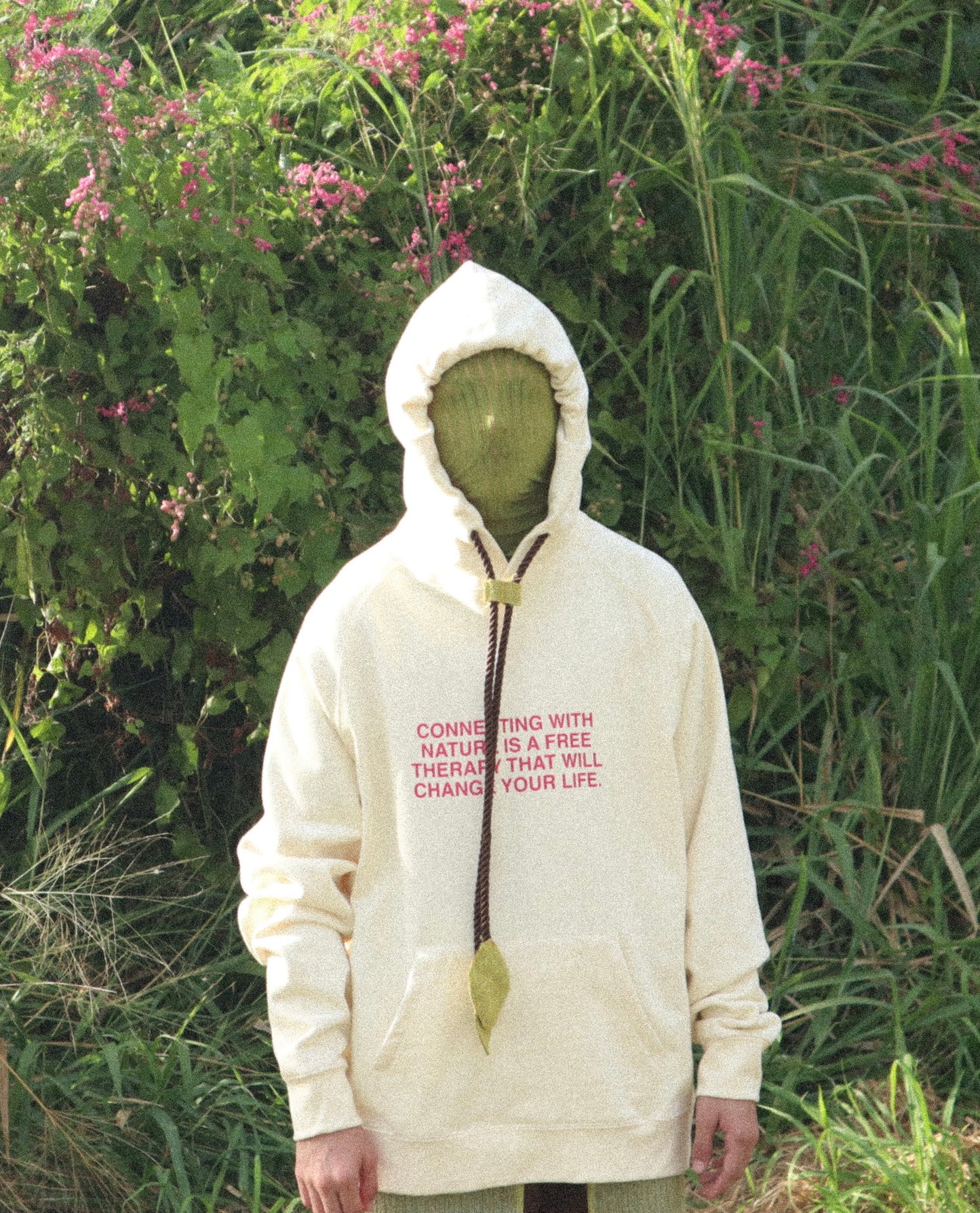 FREE THERAPY HOODIE  "BLANC CASSÉ"